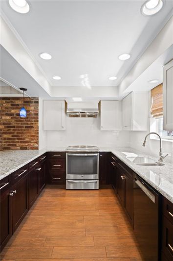 Image No.10-3 Bed House for sale