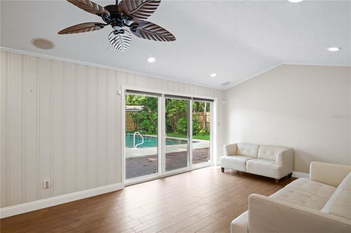 Image No.19-3 Bed House for sale