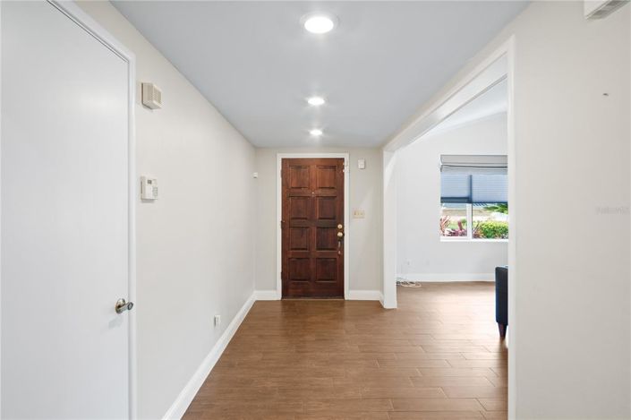 Image No.7-3 Bed House for sale