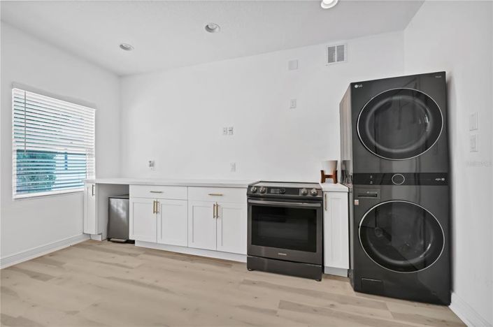 Image No.19-6 Bed House for sale