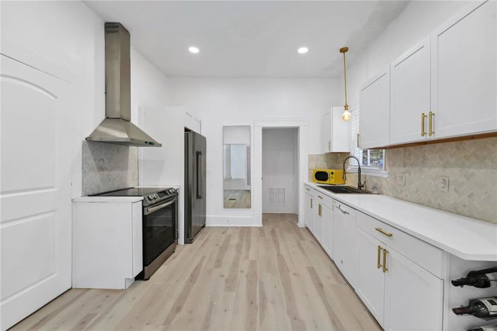 Image No.22-6 Bed House for sale