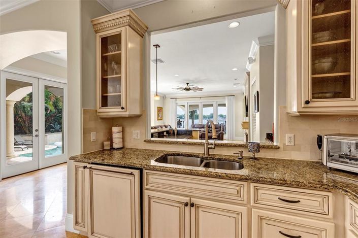 Image No.26-5 Bed House for sale