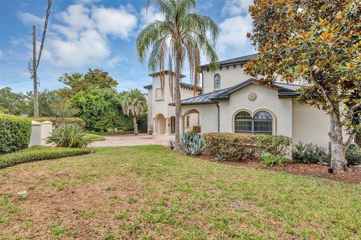 Image No.3-5 Bed House for sale