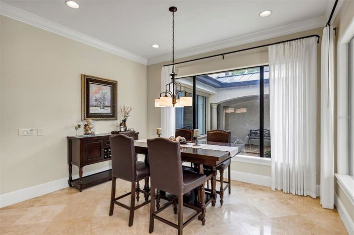 Image No.35-5 Bed House for sale