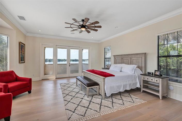 Image No.44-5 Bed House for sale