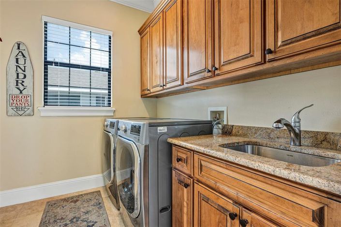 Image No.59-5 Bed House for sale