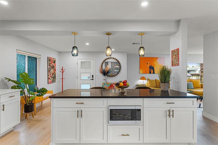 Image No.16-4 Bed House for sale