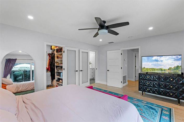 Image No.22-4 Bed House for sale