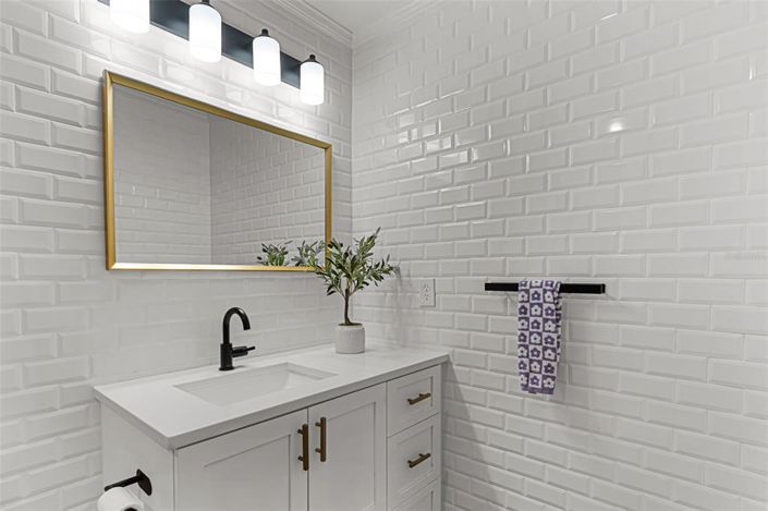 Image No.23-4 Bed House for sale