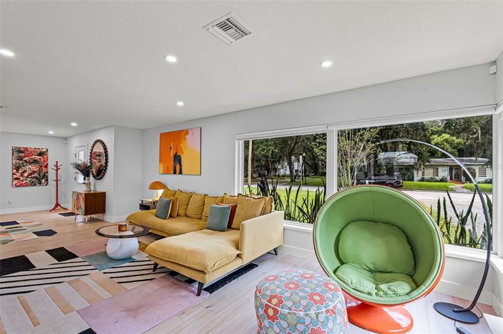 Image No.7-4 Bed House for sale