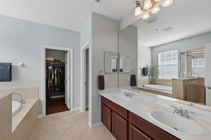 Image No.26-4 Bed House for sale