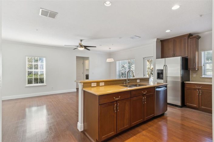 Image No.13-3 Bed House for sale