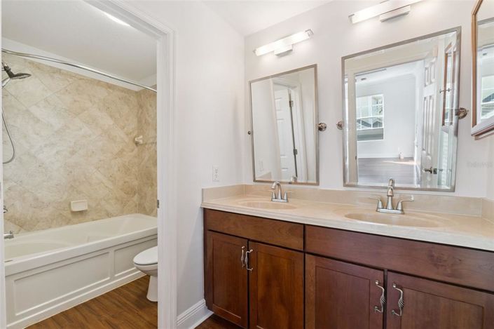 Image No.33-3 Bed House for sale