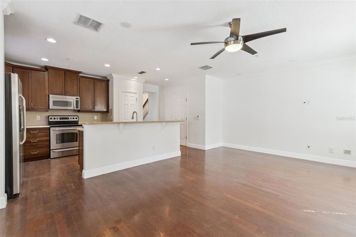 Image No.5-3 Bed House for sale