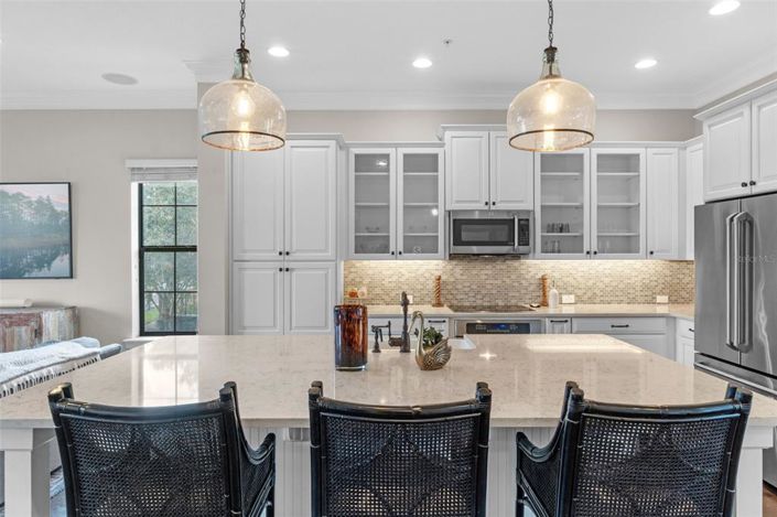 Image No.15-3 Bed Townhouse for sale