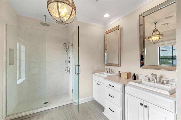 Image No.34-3 Bed Townhouse for sale