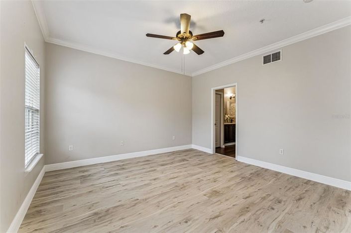 Image No.22-3 Bed Townhouse for sale