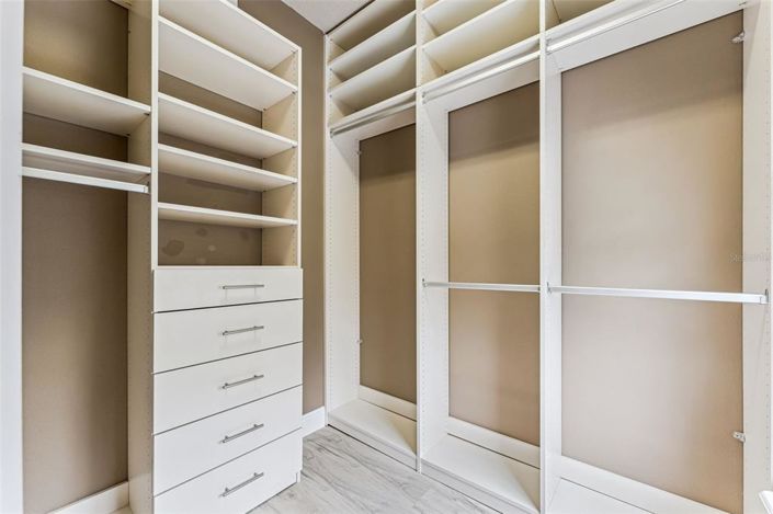 Image No.26-3 Bed Townhouse for sale