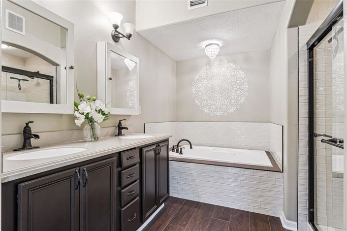 Image No.27-3 Bed Townhouse for sale