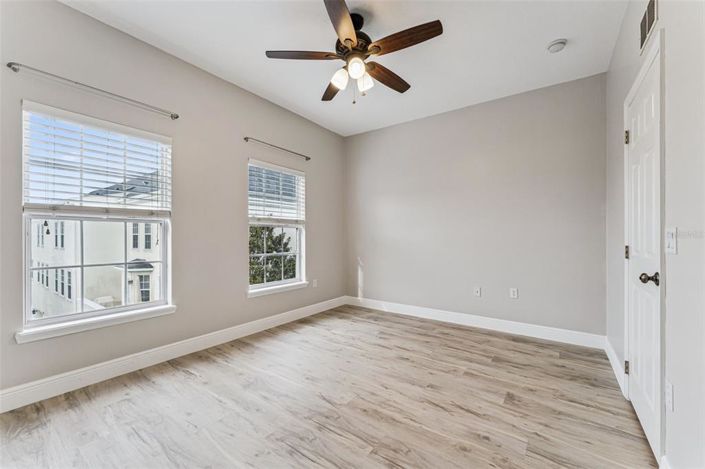 Image No.35-3 Bed Townhouse for sale