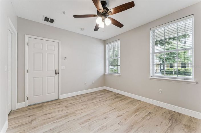 Image No.36-3 Bed Townhouse for sale