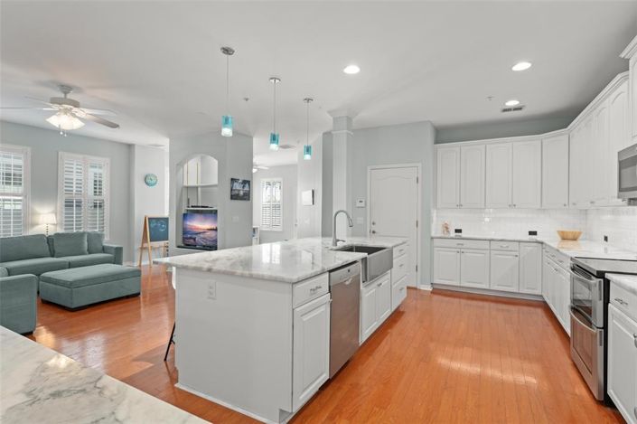 Image No.8-4 Bed House for sale