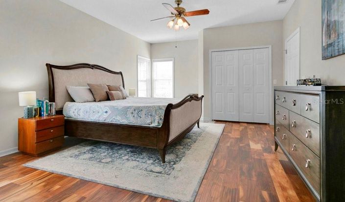 Image No.15-4 Bed House for sale