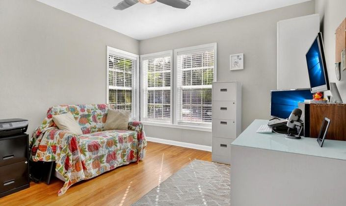 Image No.20-4 Bed House for sale