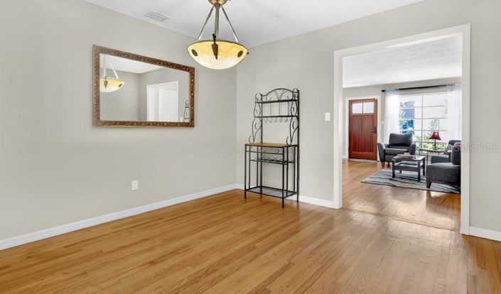 Image No.23-4 Bed House for sale