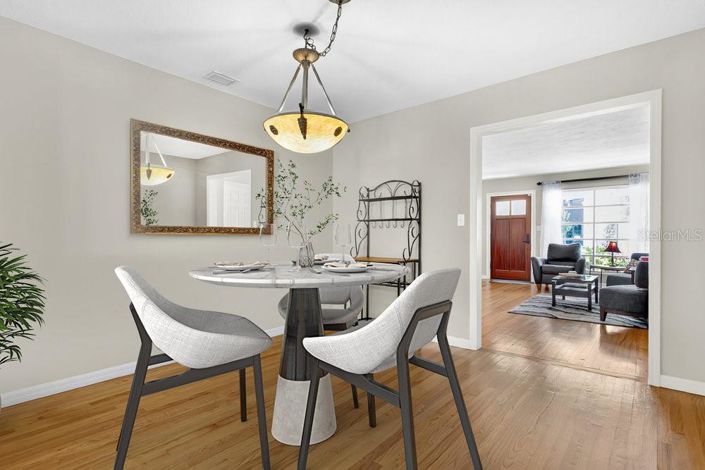 Image No.9-4 Bed House for sale