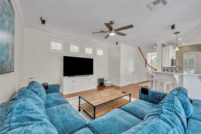 Image No.10-3 Bed House for sale