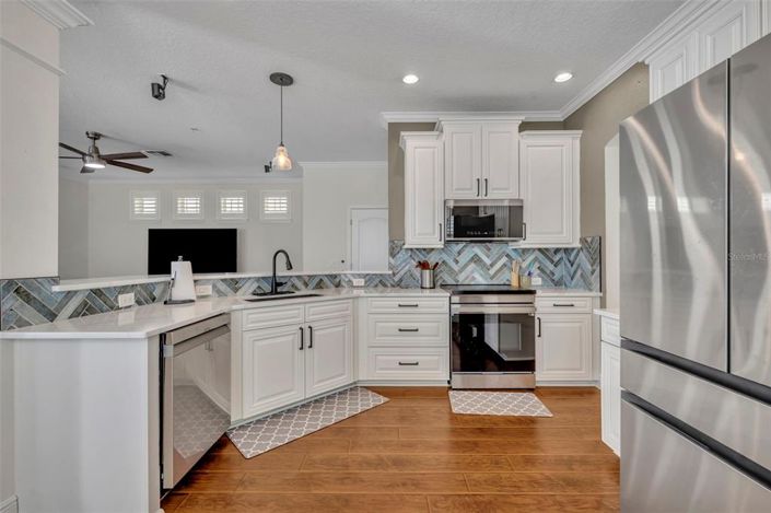 Image No.18-3 Bed House for sale