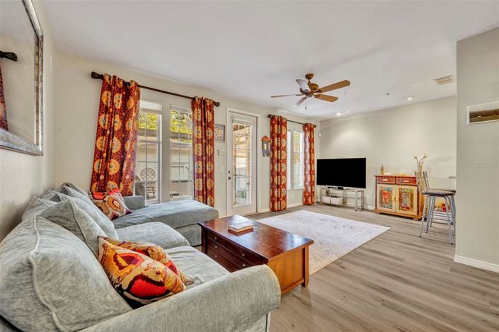 Image No.11-2 Bed Townhouse for sale