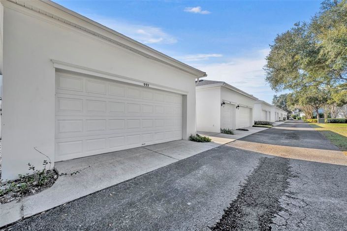 Image No.31-2 Bed Townhouse for sale