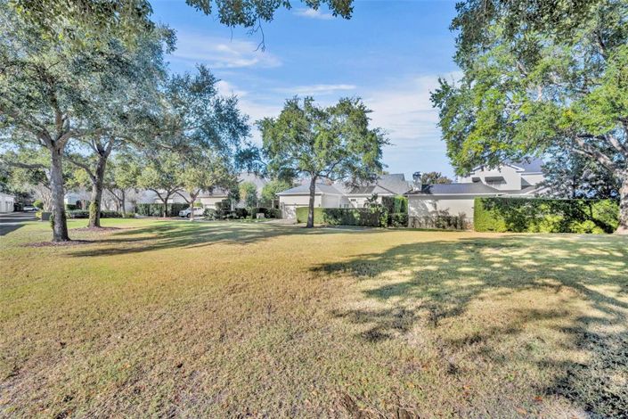 Image No.32-2 Bed Townhouse for sale