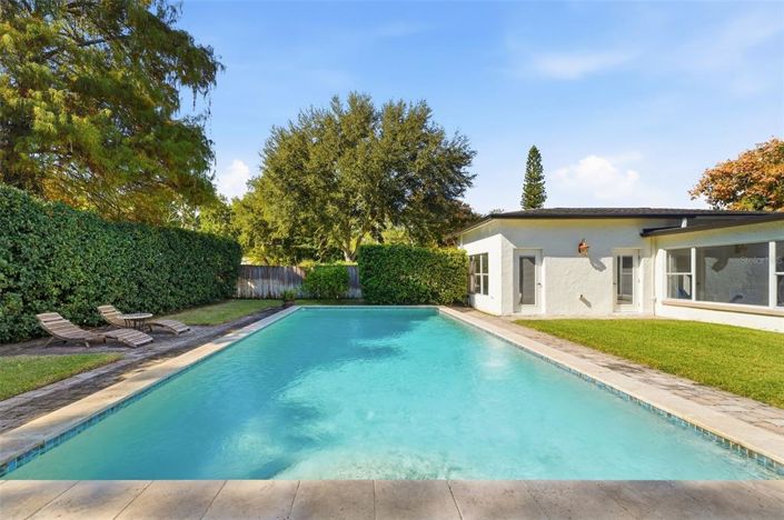 Image No.29-4 Bed House for sale