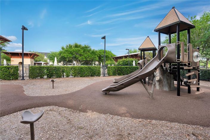 Image No.56-Maison de ville de 4 chambres à vendre à Saint John