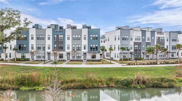 Image No.44-Maison de ville de 4 chambres à vendre à Saint John