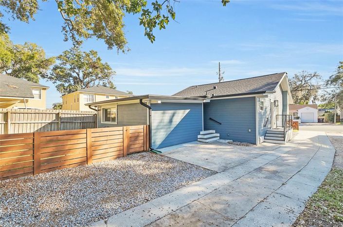 Image No.25-3 Bed House for sale