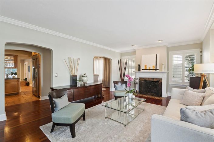 Image No.12-4 Bed House for sale