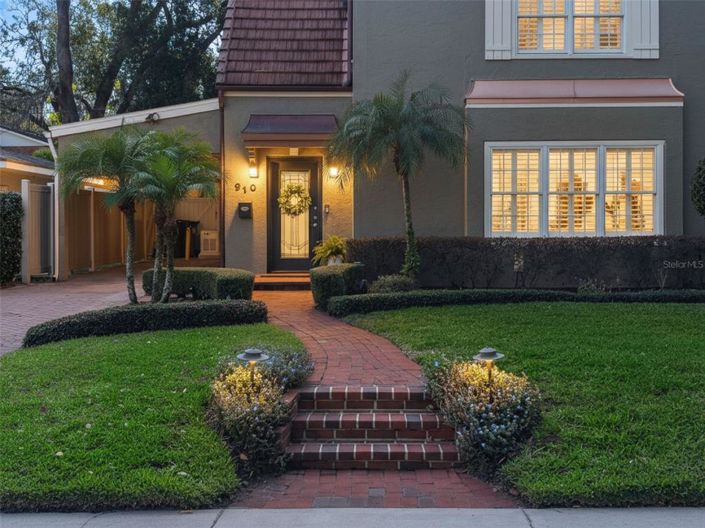 Image No.6-4 Bed House for sale