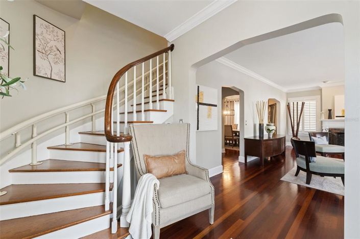 Image No.7-4 Bed House for sale