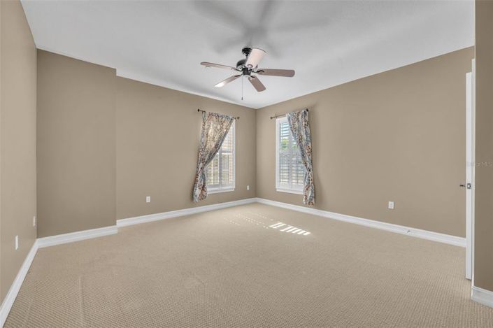 Image No.13-4 Bed Townhouse for sale