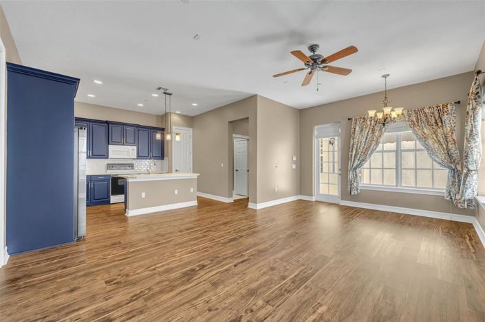 Image No.24-4 Bed Townhouse for sale