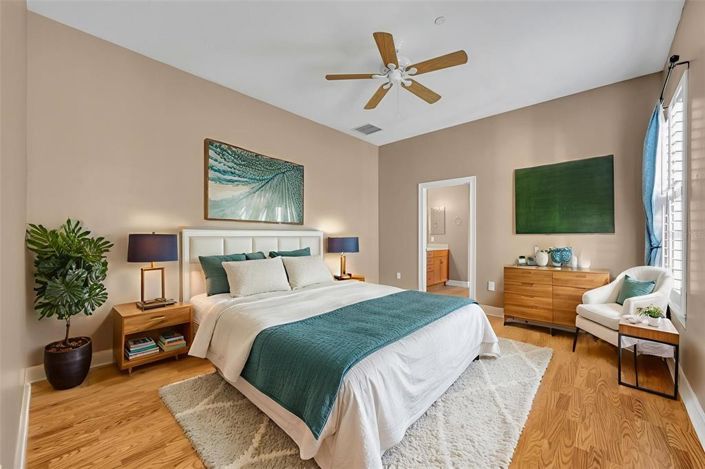 Image No.31-4 Bed Townhouse for sale