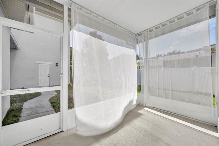 Image No.40-4 Bed Townhouse for sale