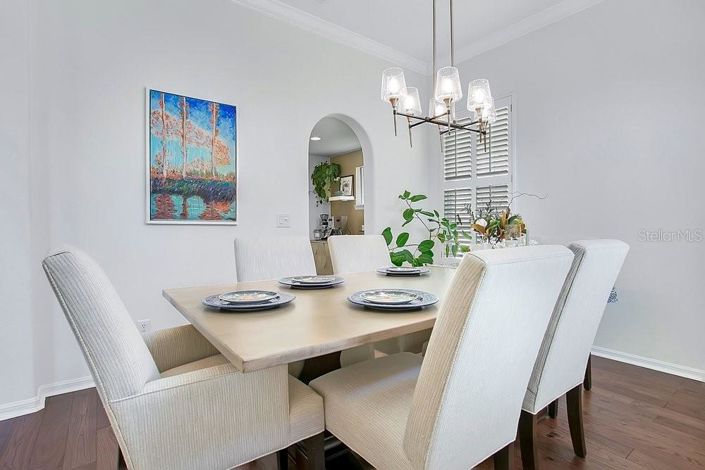 Image No.10-3 Bed House for sale