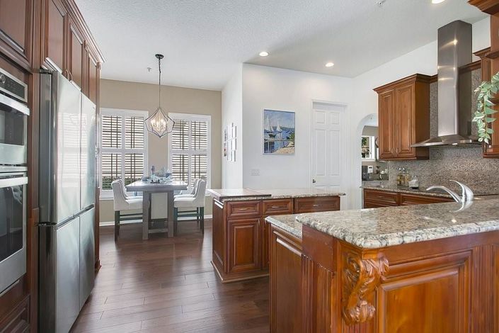 Image No.12-3 Bed House for sale