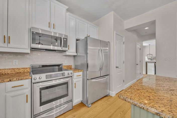 Image No.10-3 Bed Townhouse for sale