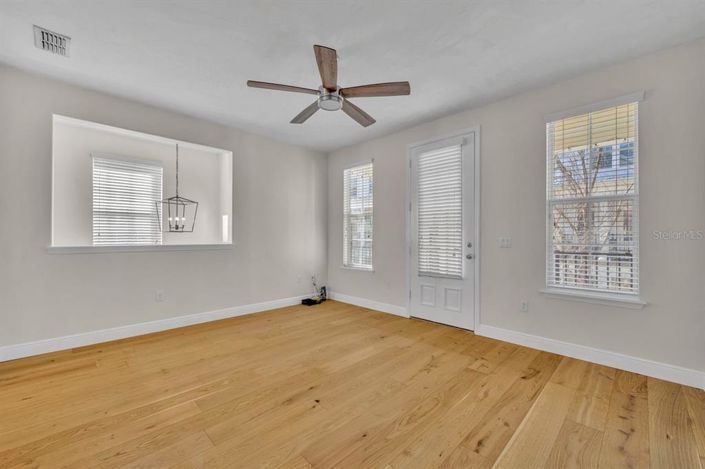 Image No.16-3 Bed Townhouse for sale